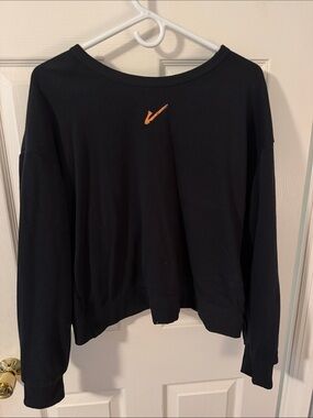 BeachBody sure thing pullover